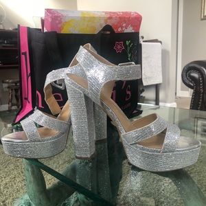 Chinese laundry allspice silver glitter platform